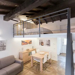 https://luxury-apartment-milano-centro.italymilanhotels.net