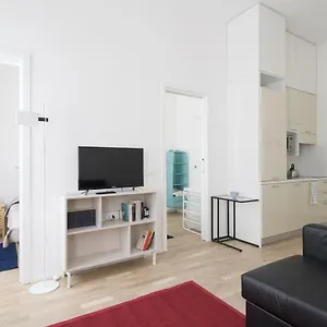 https://astolfo-studio.italymilanhotels.net
